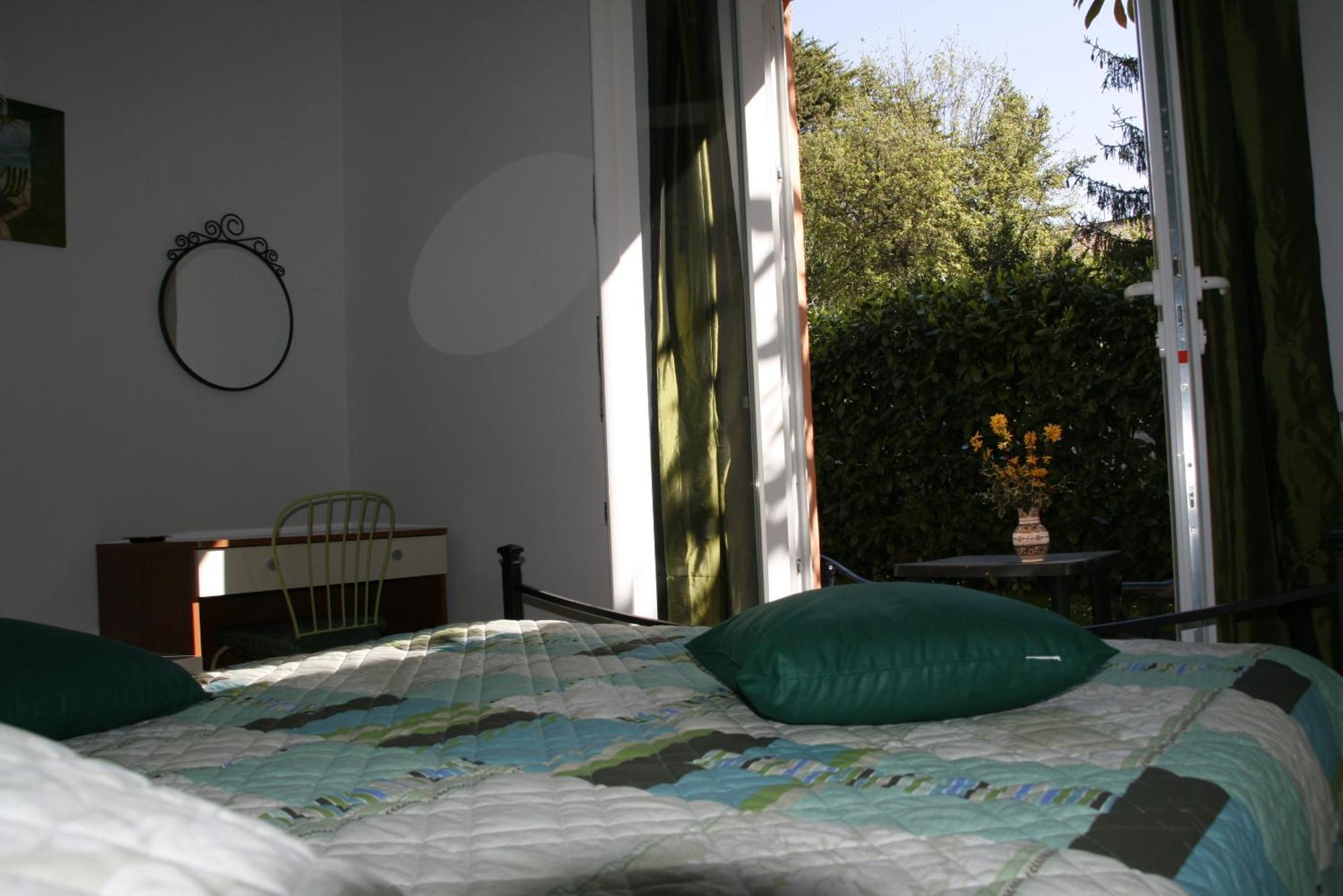 A Due Passi Dal Mare B&B Нумана Екстер'єр фото